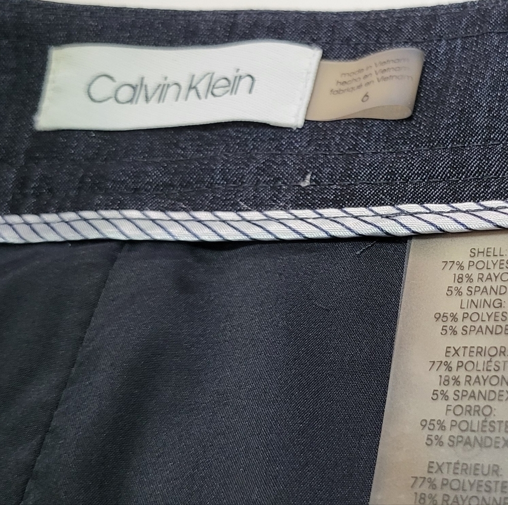Calvin Klein Skirt Set - Picture 5 of 7